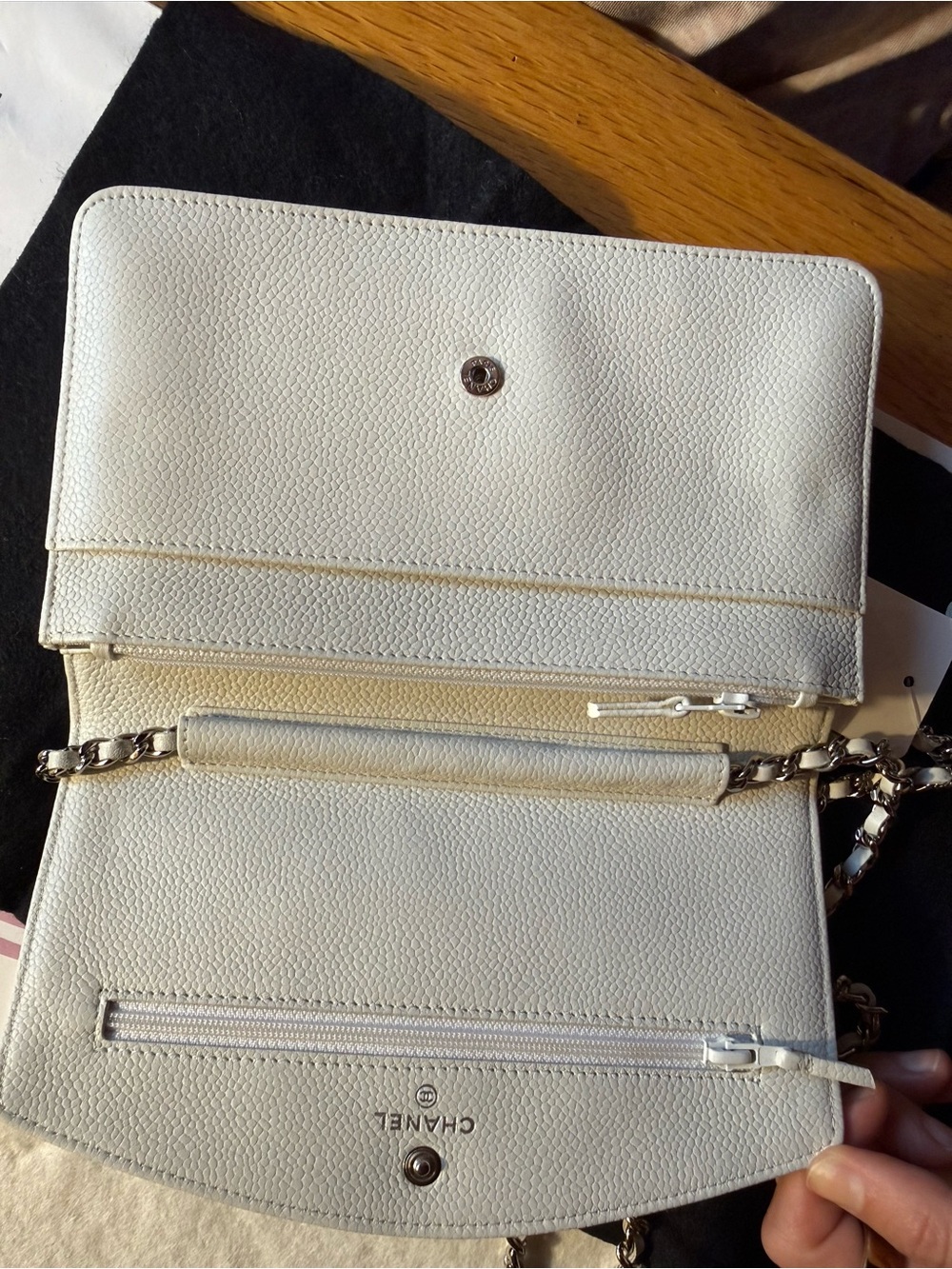 CHANEL White Caviar CC Wallet on Chain with Silver Hardware - Picture 5 of 14